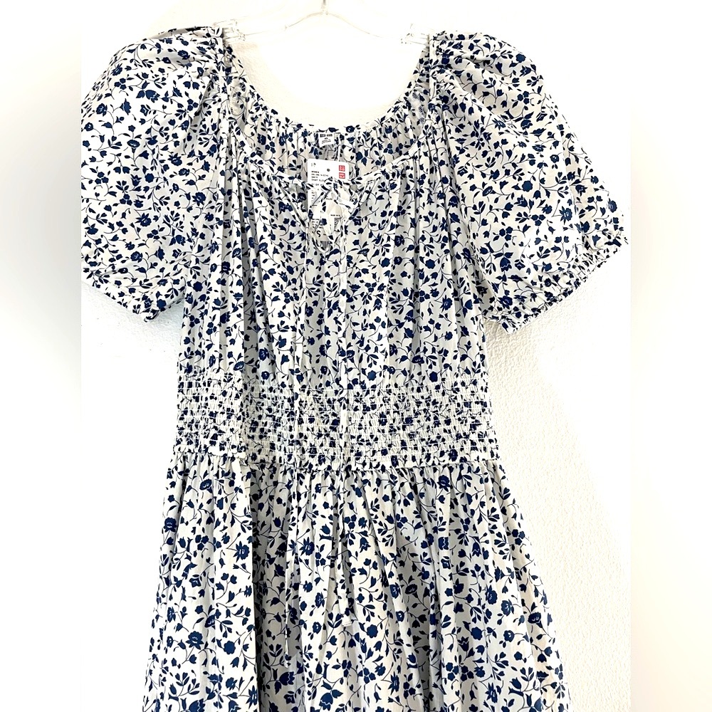 Uniqlo Volume Sleeve Dress - Picture 6 of 10